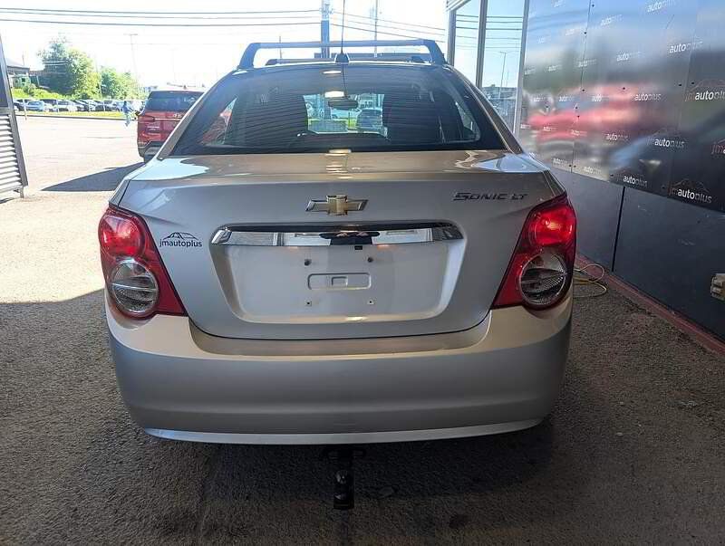 Chevrolet Sonic 2016 - Thumbnail 9