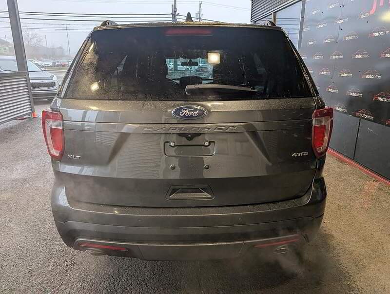 Ford Explorer 2017 - Thumbnail 9