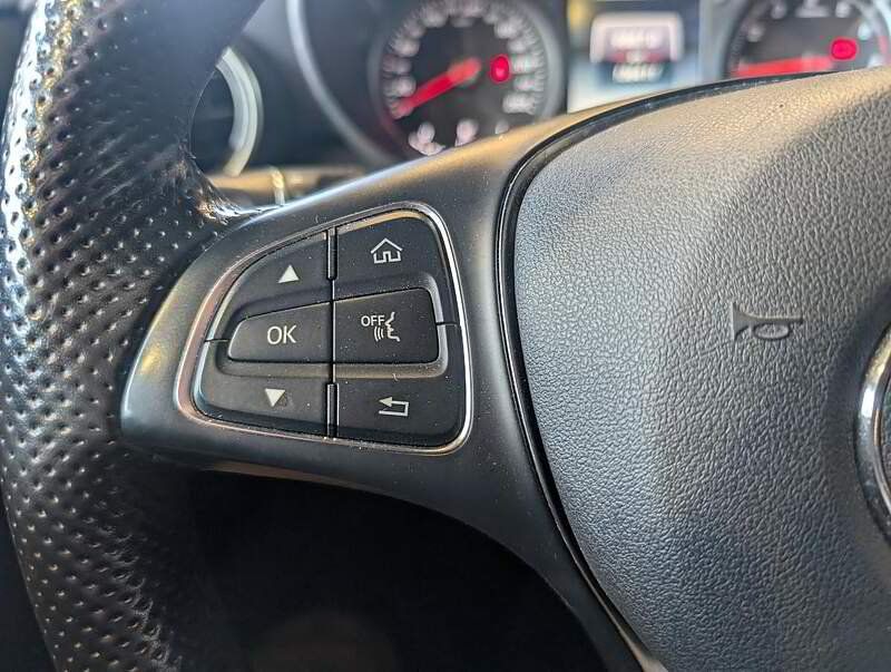 Mercedes-Benz GLC 2019 - Thumbnail 19