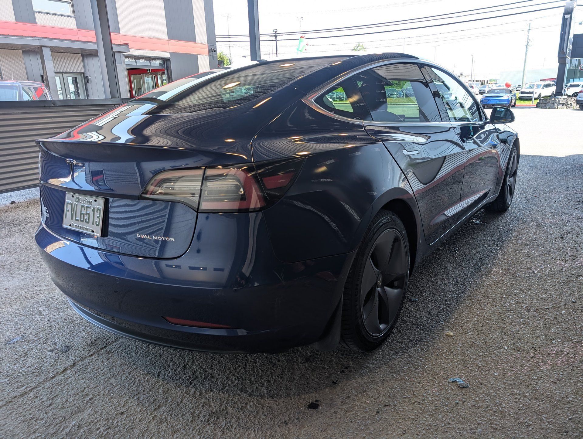 Tesla Model 3 2020 - Thumbnail 4