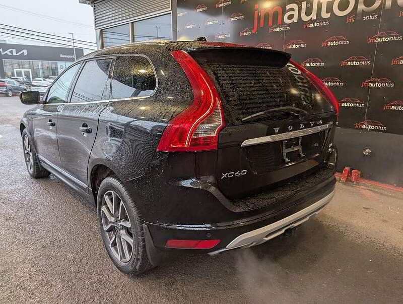 Volvo XC60 2017 - Thumbnail 11