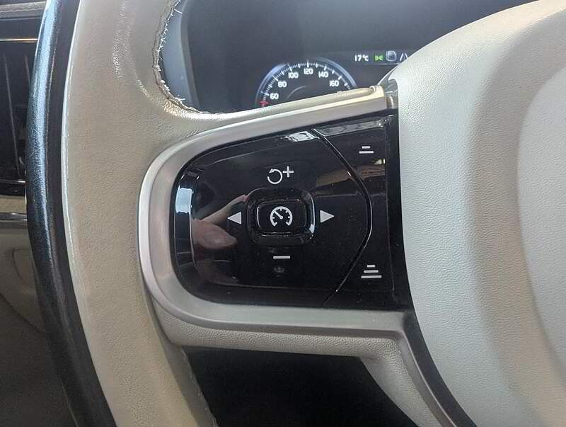 Volvo V60 2021 - Thumbnail 19
