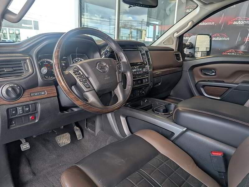 Nissan Titan XD 2016 - Thumbnail 14