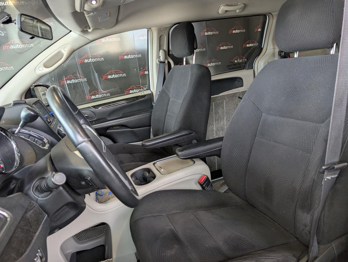 Chrysler Town & Country 2015 - Thumbnail 14