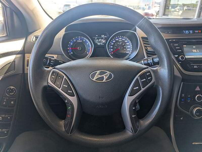 Hyundai Elantra 2016 - Thumbnail 17
