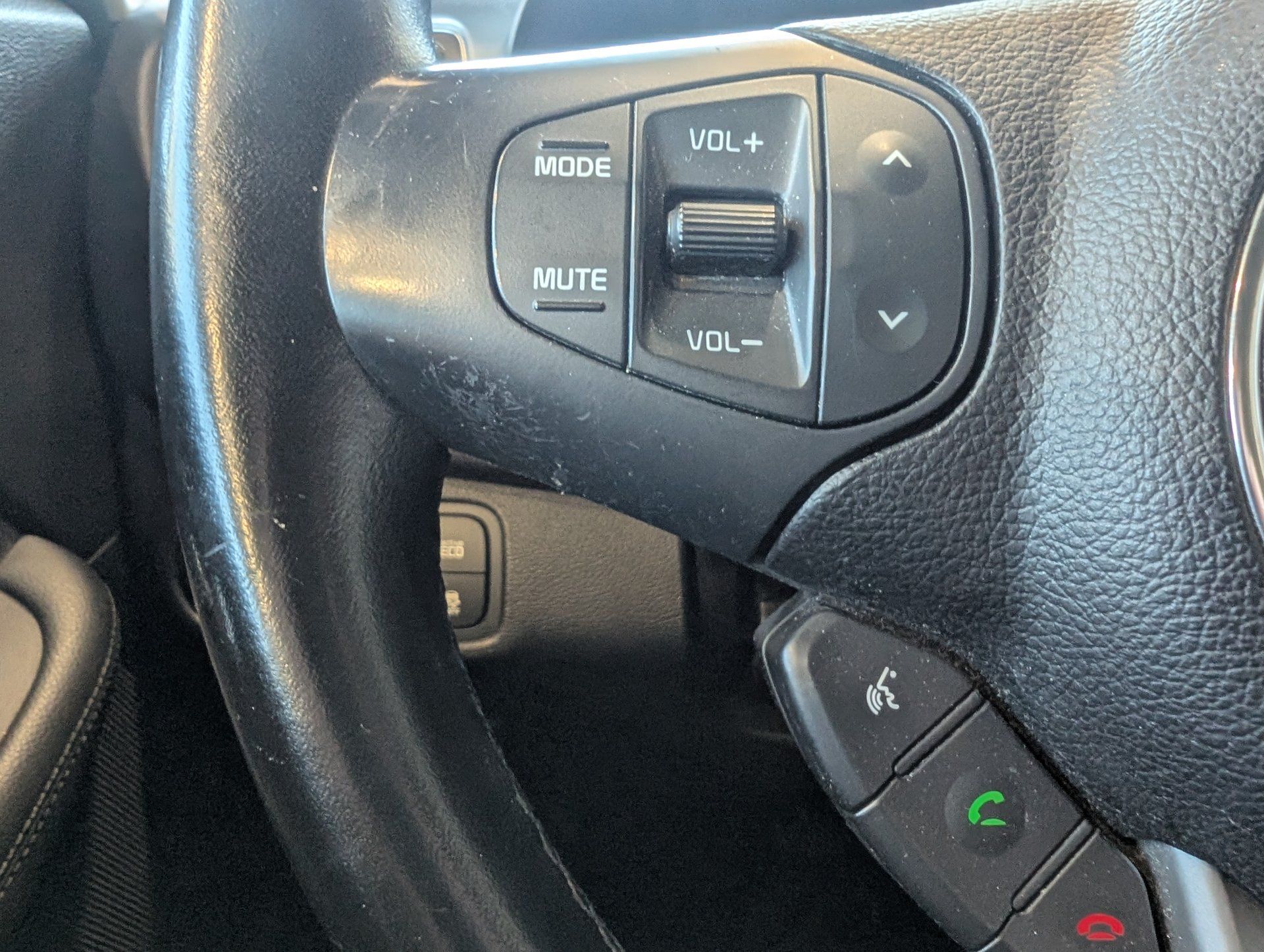 Kia Rondo 2015 - Thumbnail 17