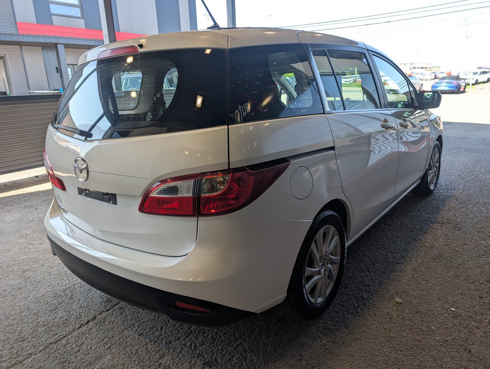 Mazda Mazda5 2014 - Thumbnail 4