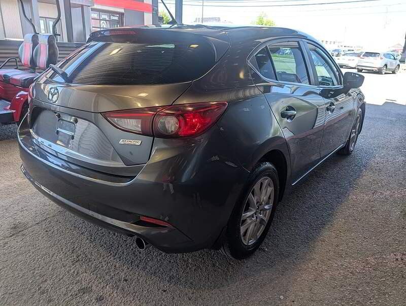 Mazda Mazda3 2017 - Thumbnail 7