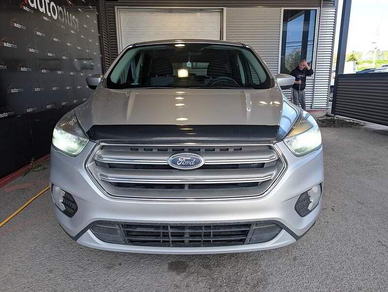 Ford Escape 2017 - Thumbnail 3