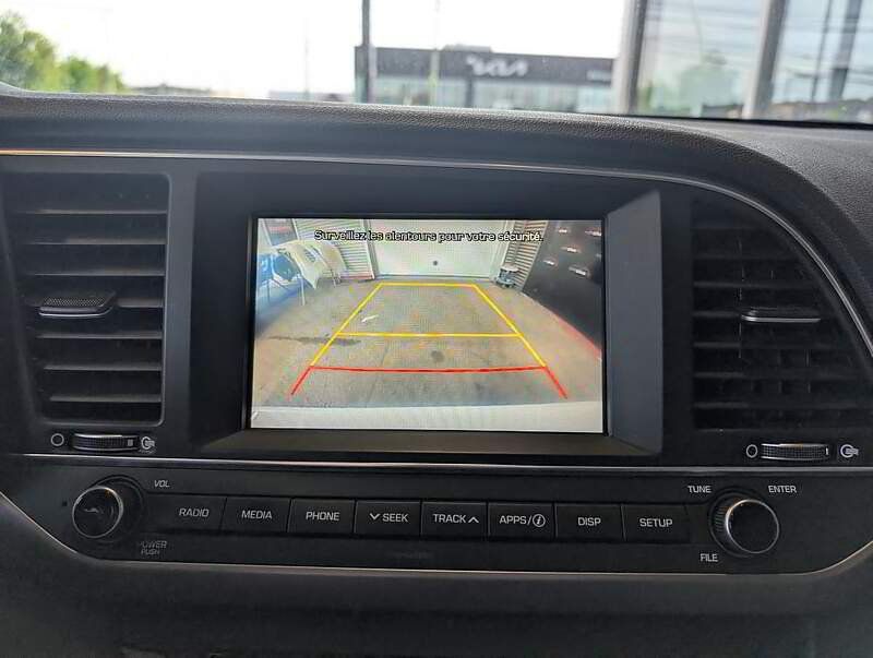 Hyundai Elantra 2018 - Thumbnail 22