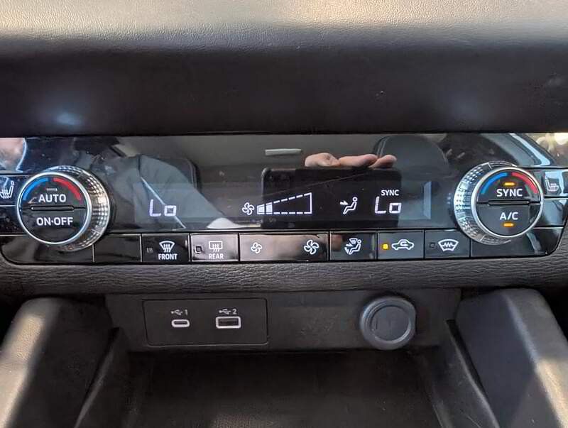 Mitsubishi Outlander 2023 - Thumbnail 24