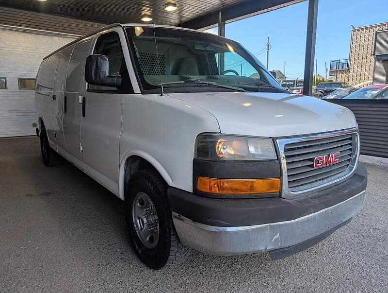 GMC Savana 2012 - Thumbnail 5
