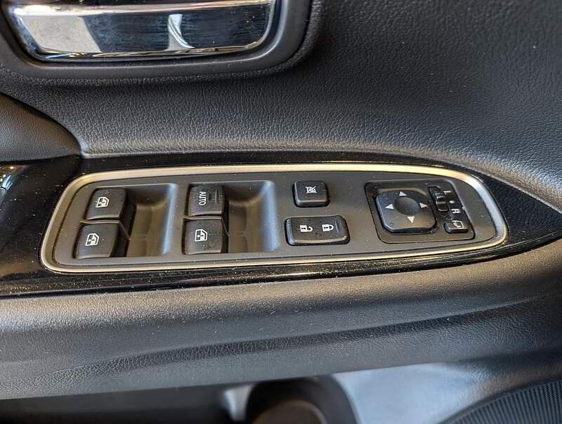 Mitsubishi Outlander PHEV 2018 - Thumbnail 18