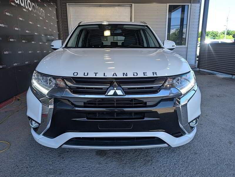 Mitsubishi Outlander PHEV 2018 - Thumbnail 3