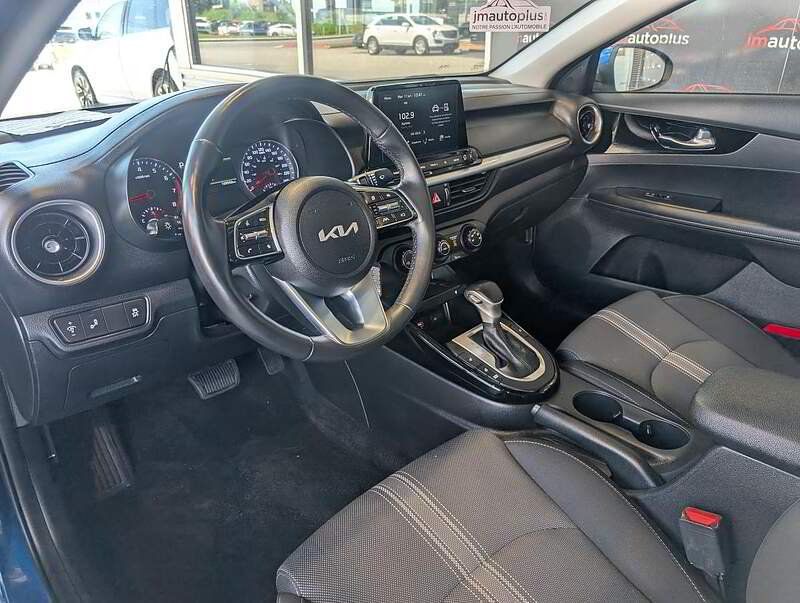 Kia Forte 2022 - Thumbnail 13