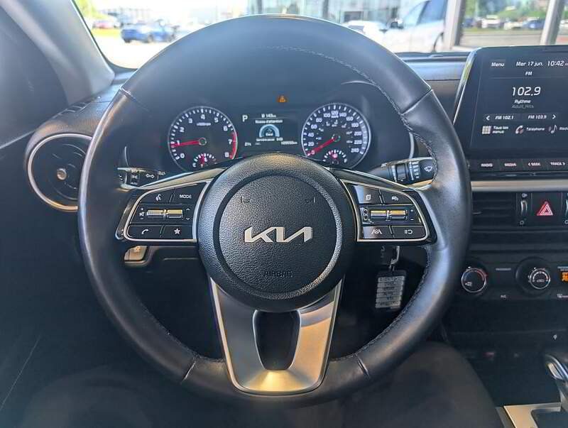 Kia Forte 2022 - Thumbnail 16