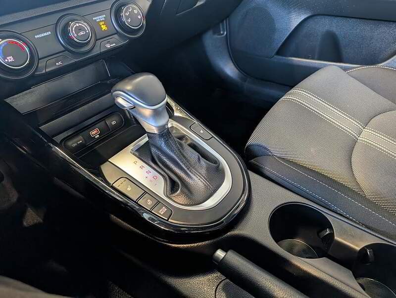 Kia Forte 2022 - Thumbnail 26