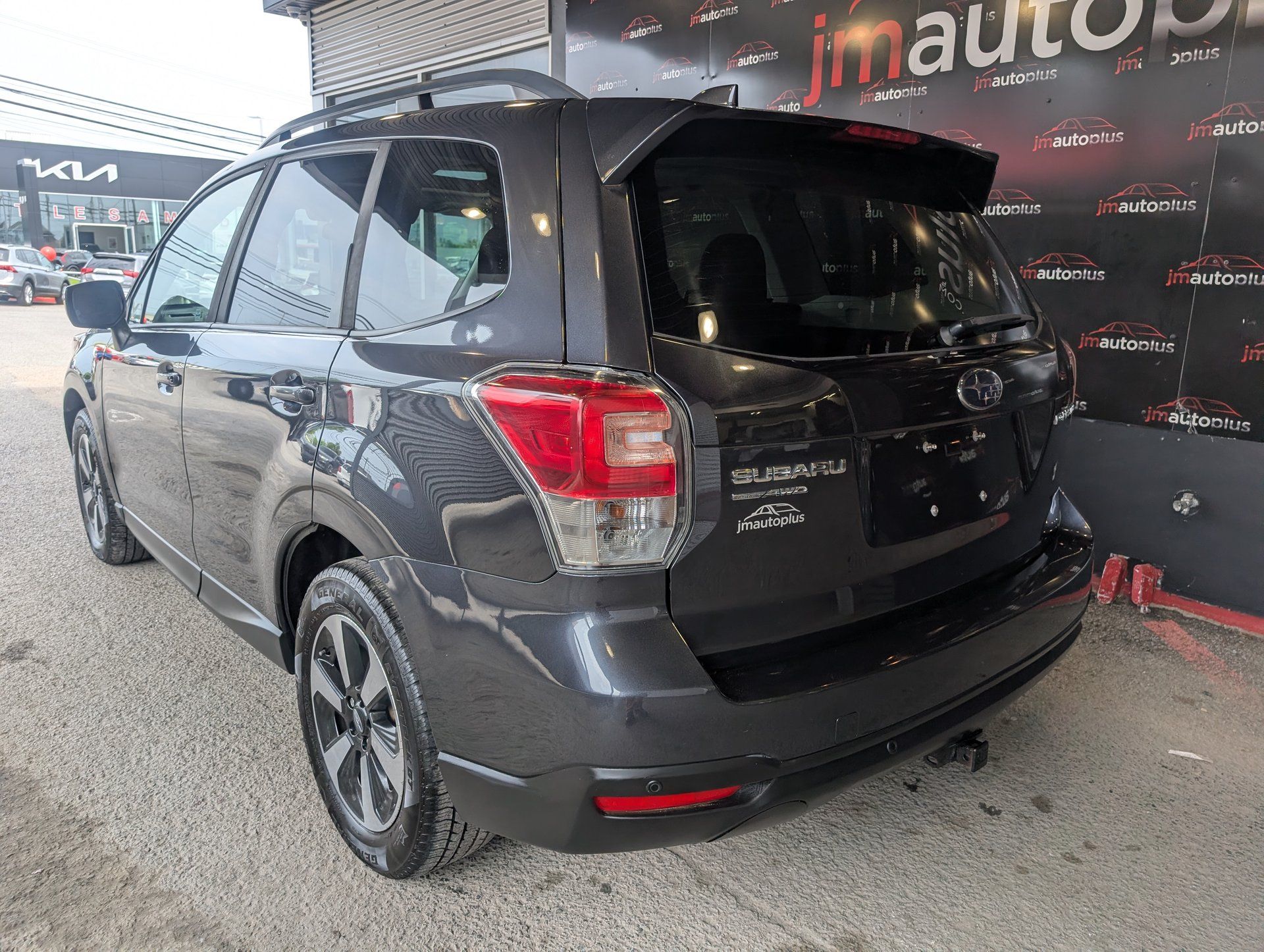 Subaru Forester 2017 - Thumbnail 11