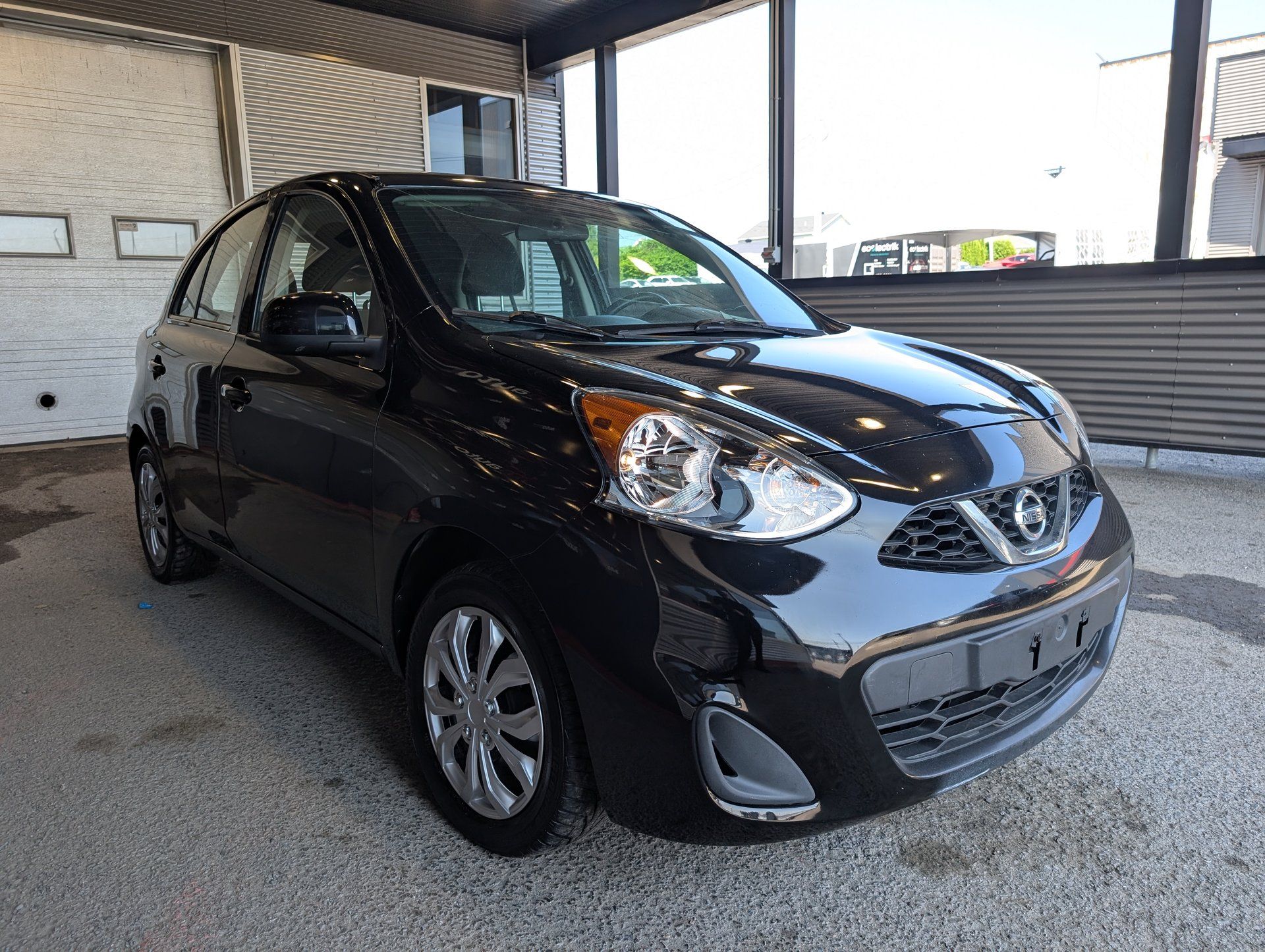 Nissan Micra 2019 - Thumbnail 5