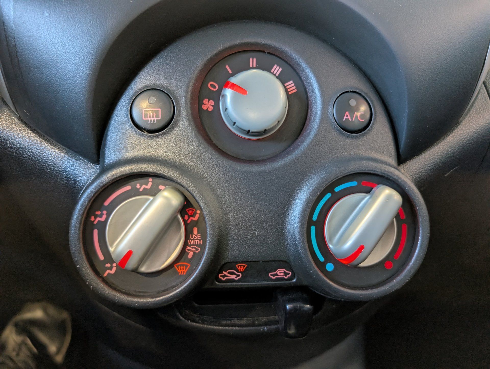 Nissan Micra 2019 - Thumbnail 22