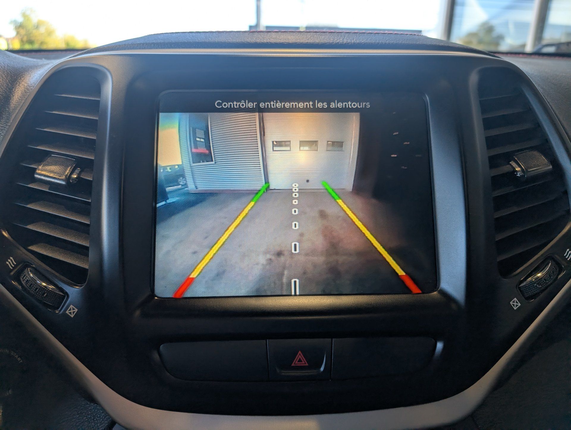 Jeep Cherokee 2016 - Thumbnail 22