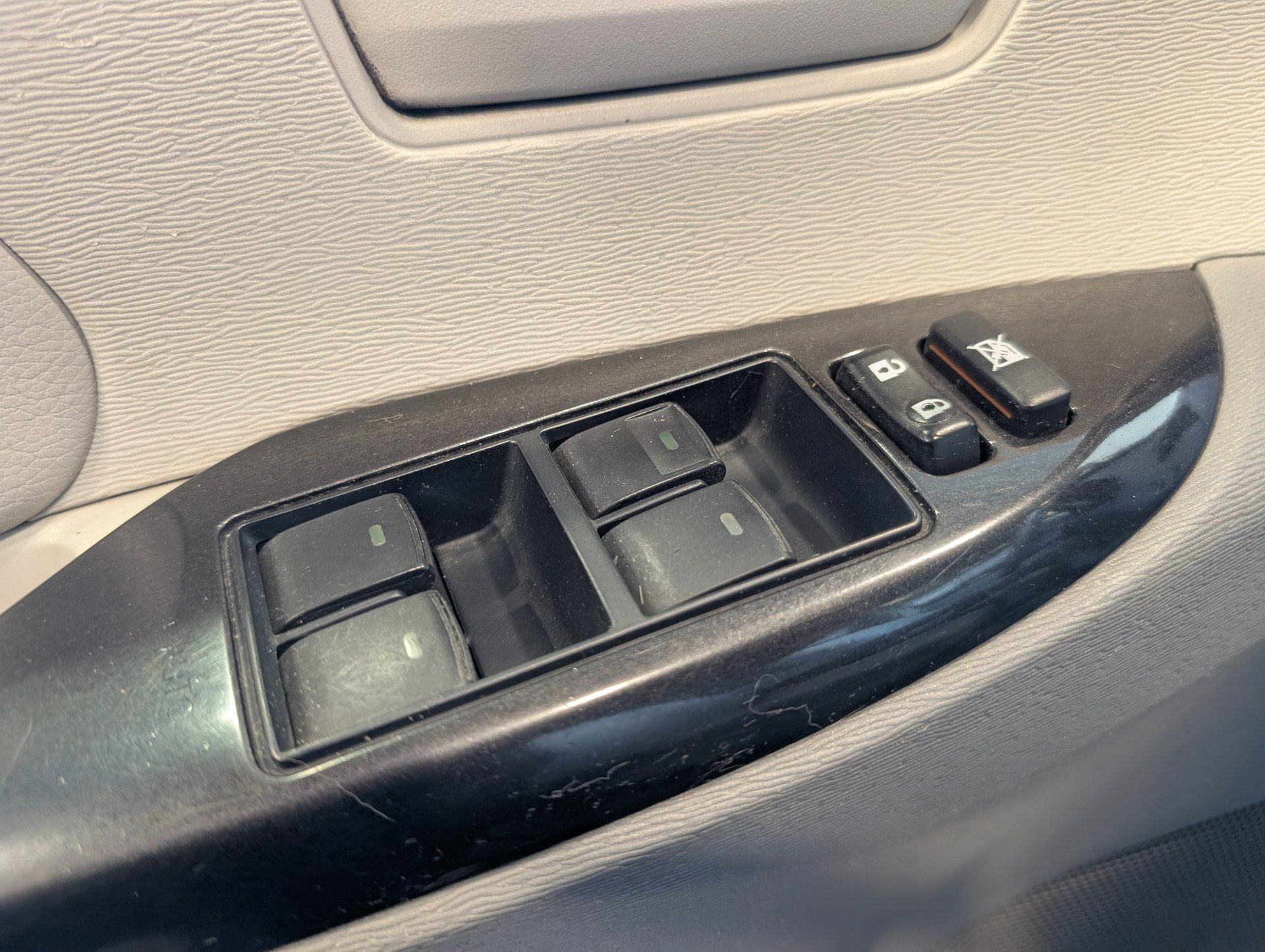 Toyota Sienna 2011 - Thumbnail 16