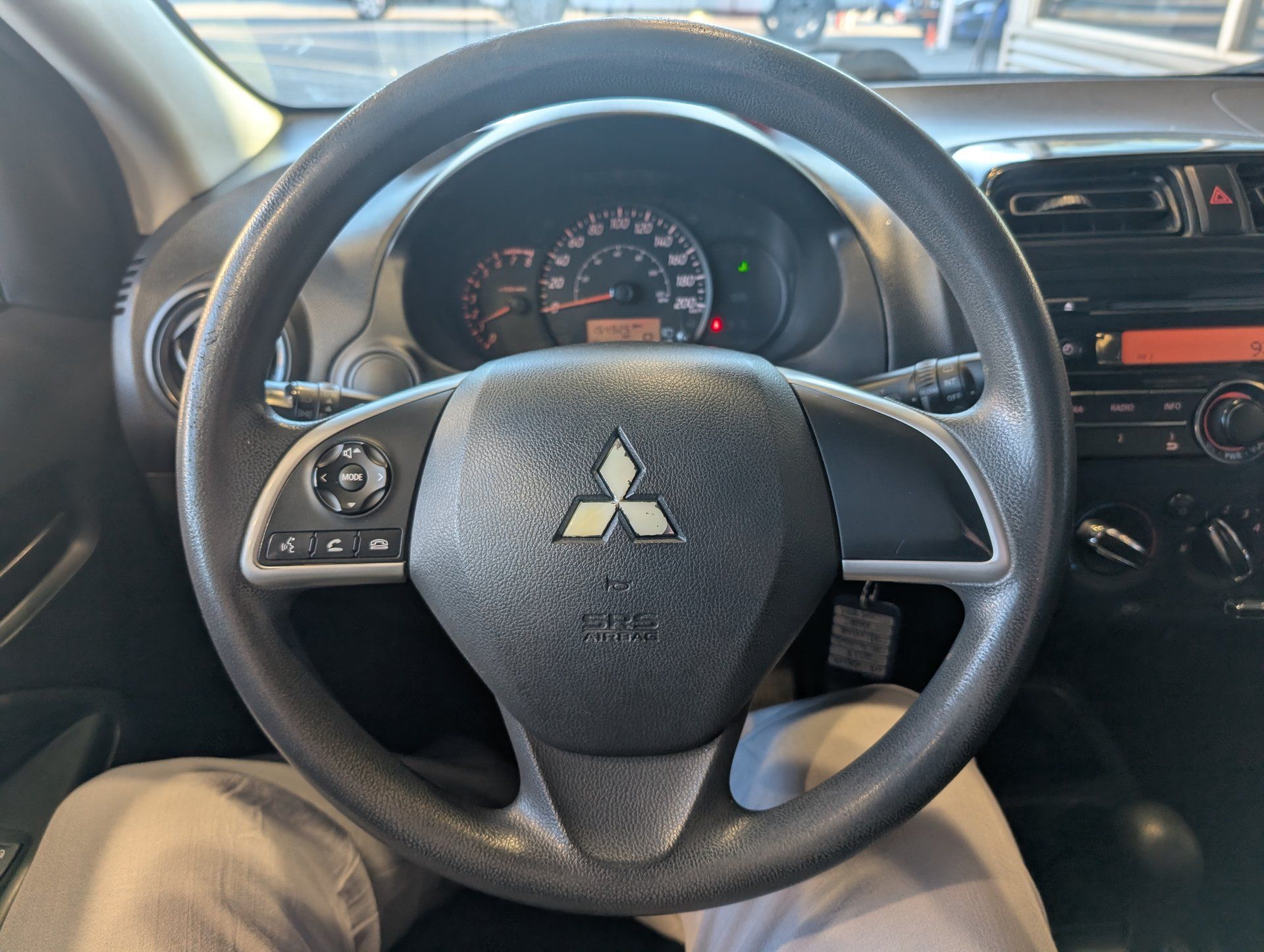 Mitsubishi Mirage 2017 - Thumbnail 15