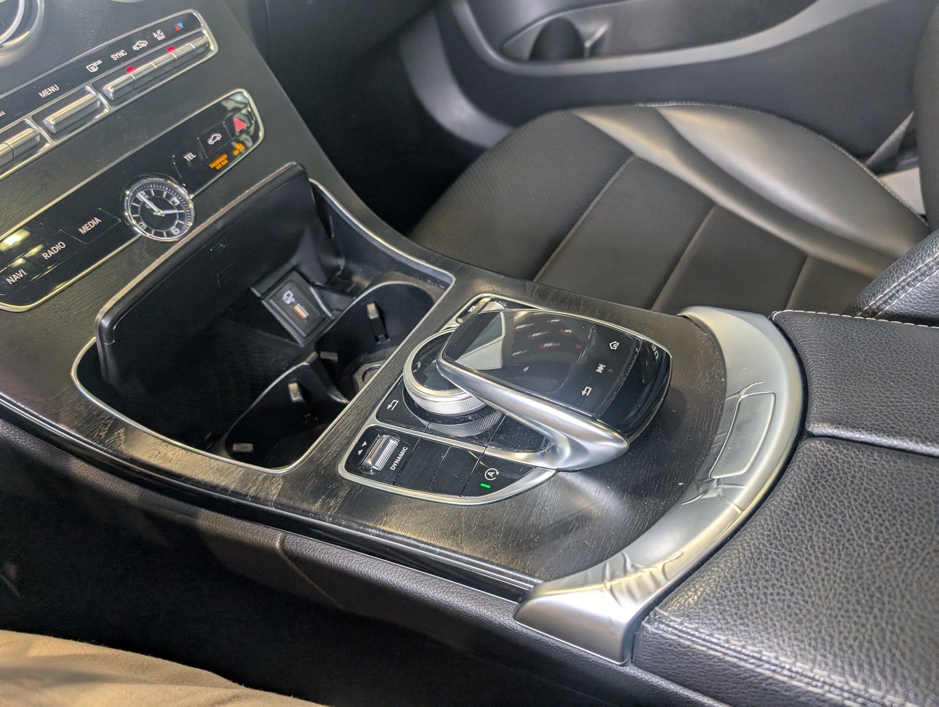 Mercedes-Benz C 300 2019 - Thumbnail 27