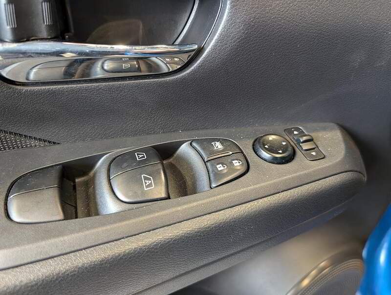 Nissan Kicks 2023 - Thumbnail 16