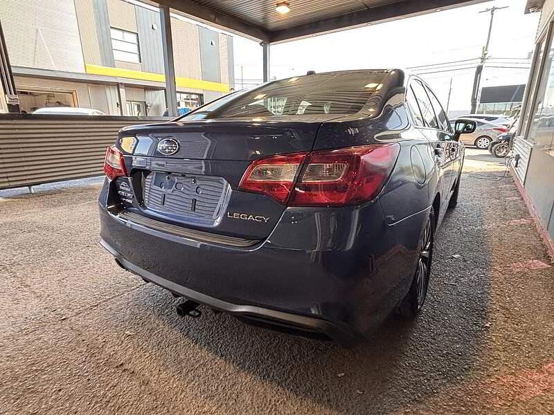 Subaru Legacy 2019 - Thumbnail 5