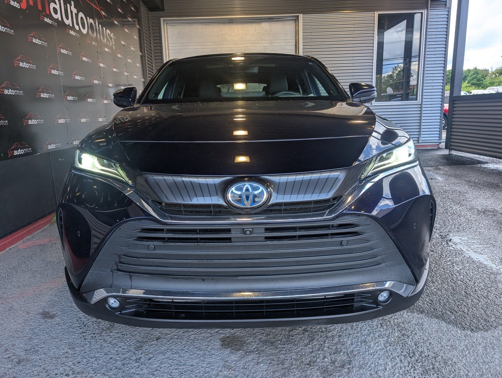 Toyota Venza 2024 - Thumbnail 3