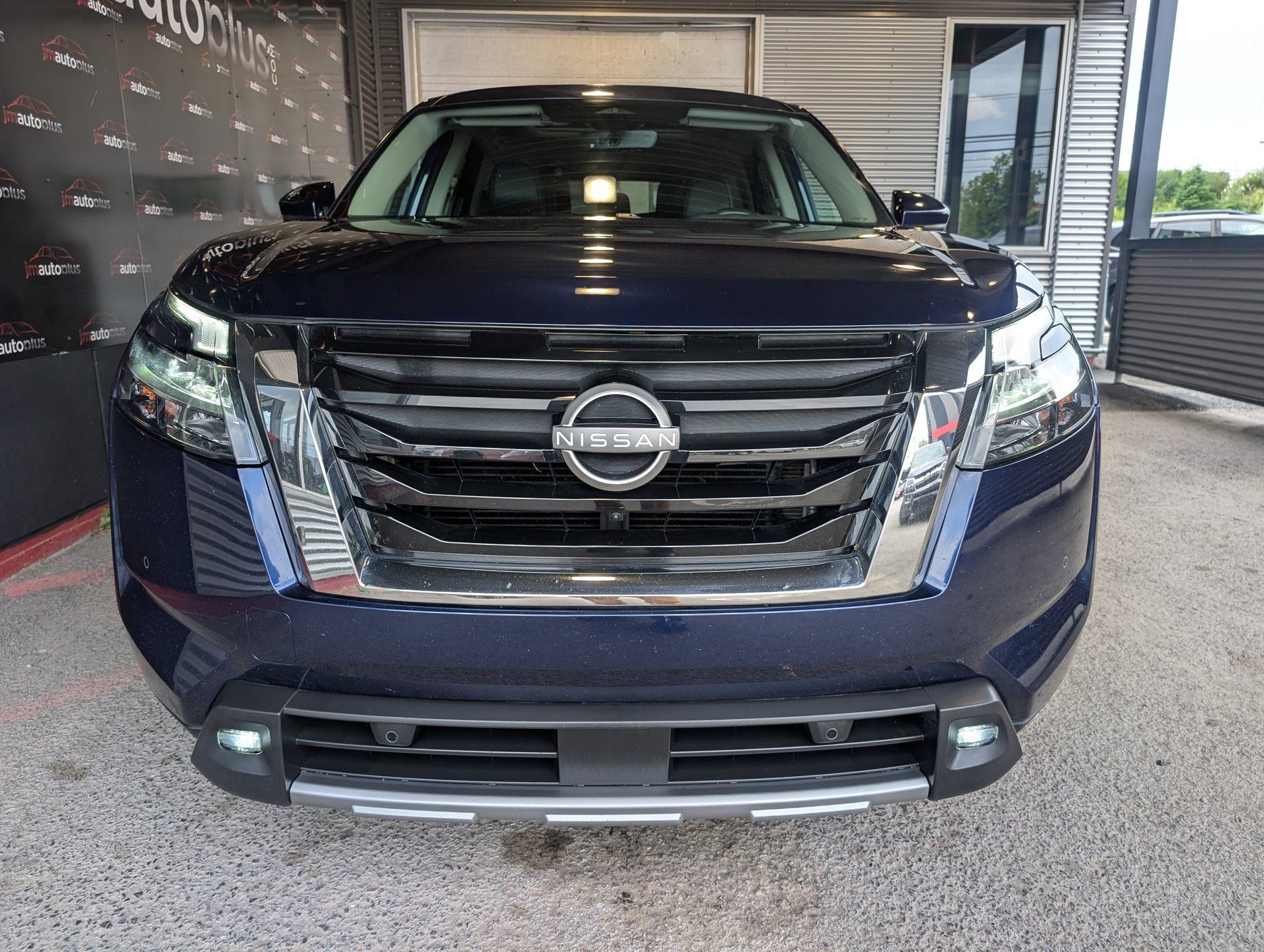 Nissan Pathfinder 2024 - Thumbnail 3