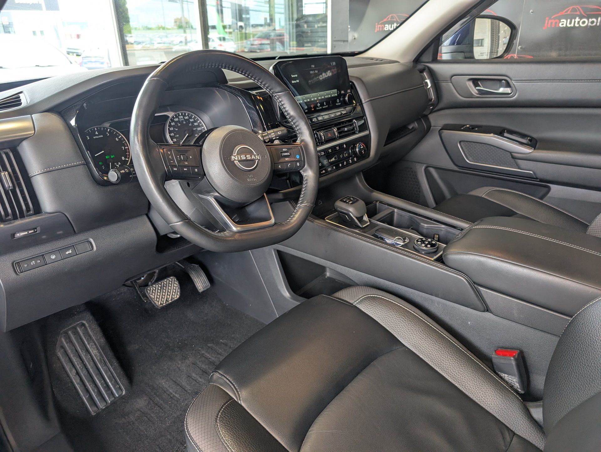 Nissan Pathfinder 2024 - Thumbnail 14