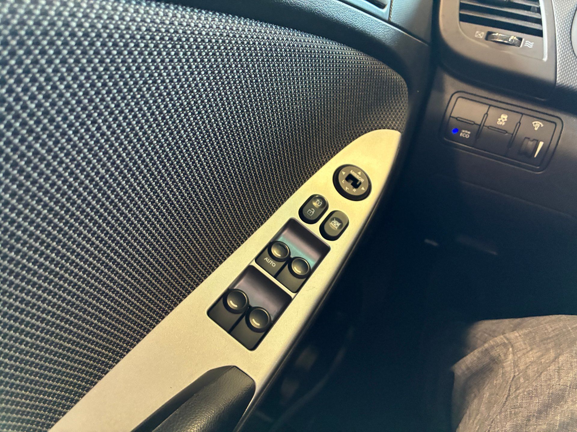 Hyundai Accent 2014 - Thumbnail 19