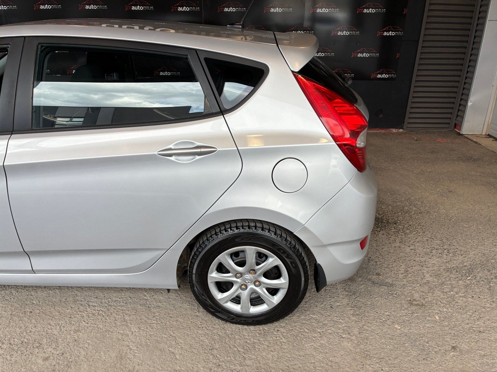Hyundai Accent 2014 - Thumbnail 5