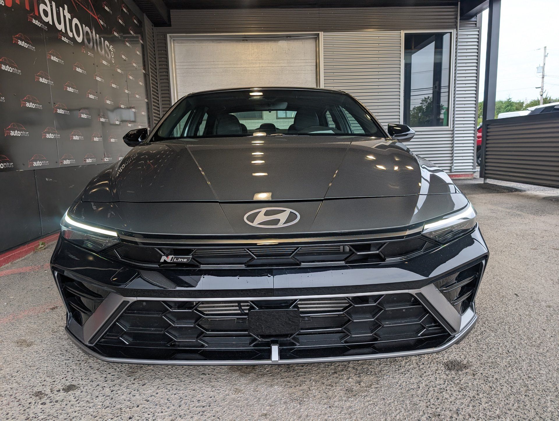 Hyundai Elantra 2024 - Thumbnail 3
