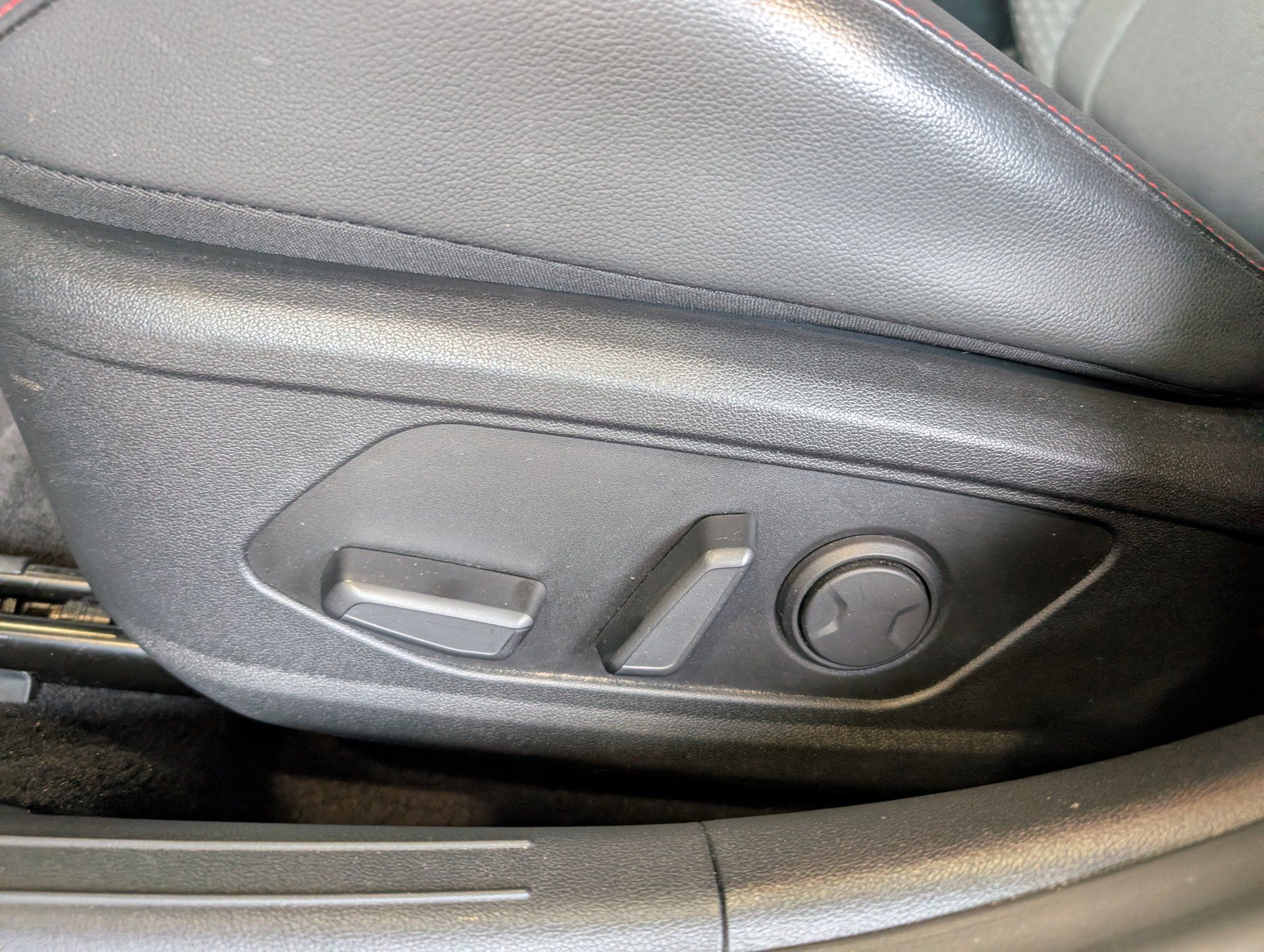 Hyundai Elantra 2024 - Thumbnail 17