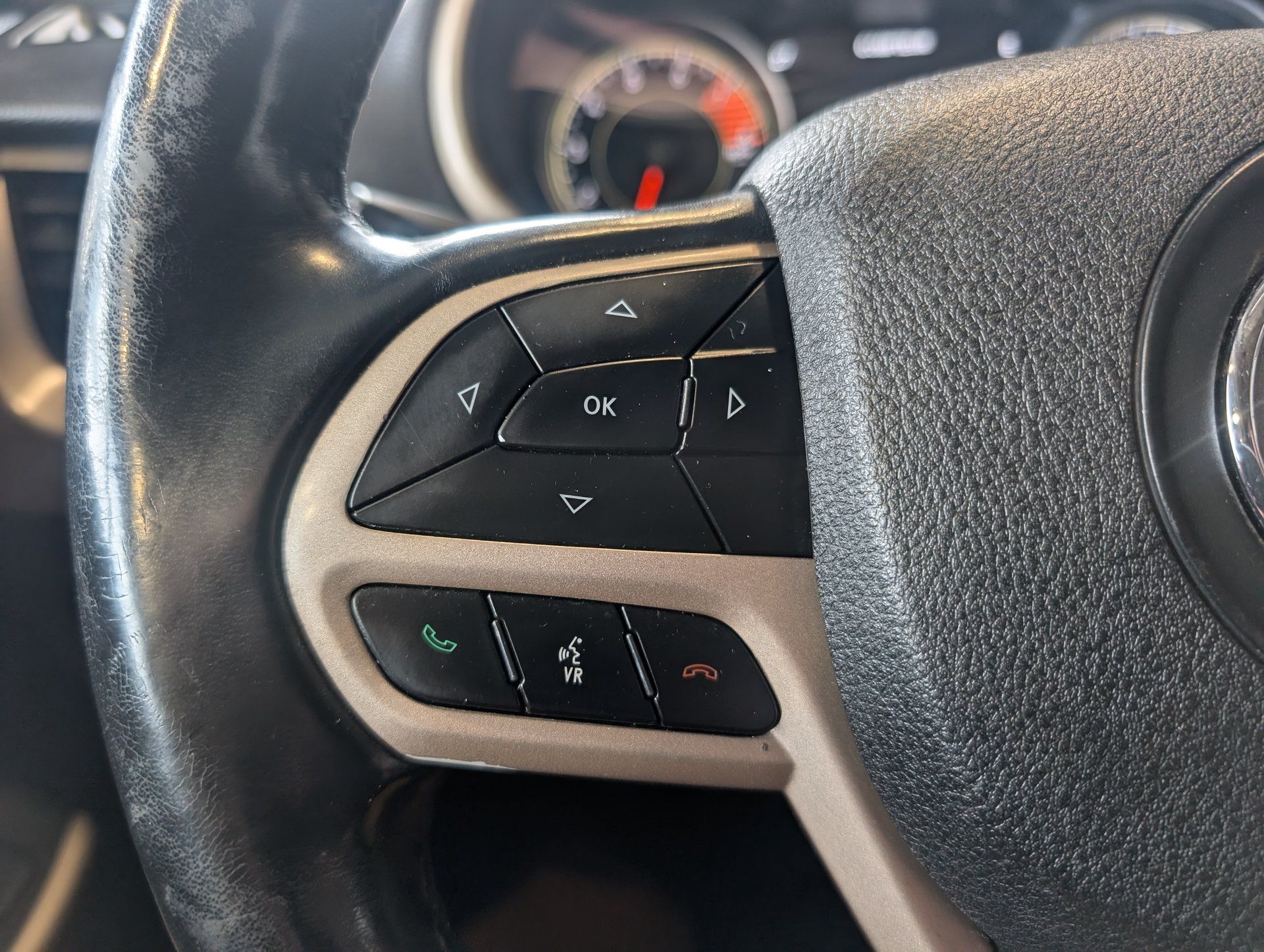 Jeep Cherokee 2018 - Thumbnail 19