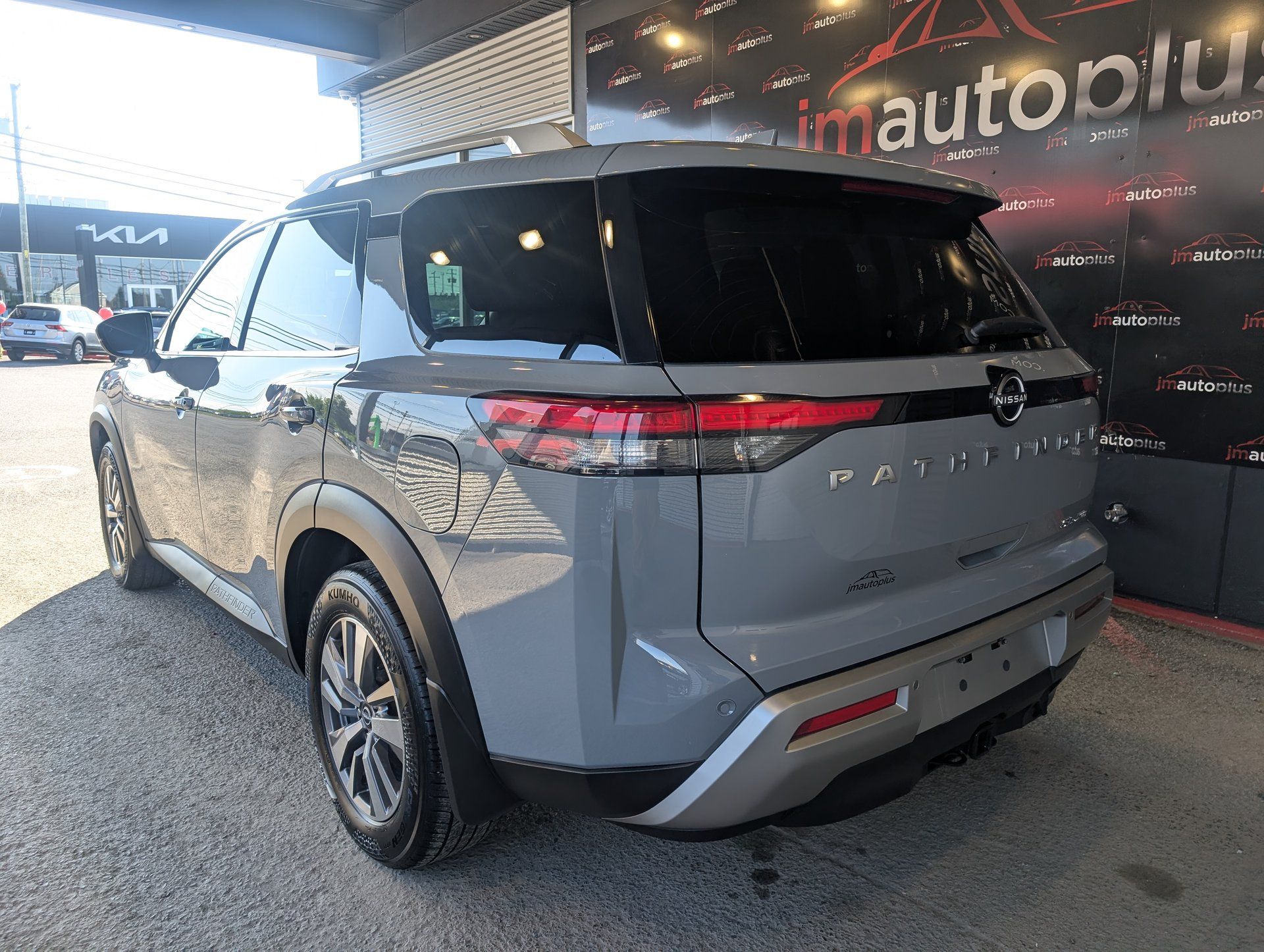 Nissan Pathfinder 2022 - Thumbnail 11