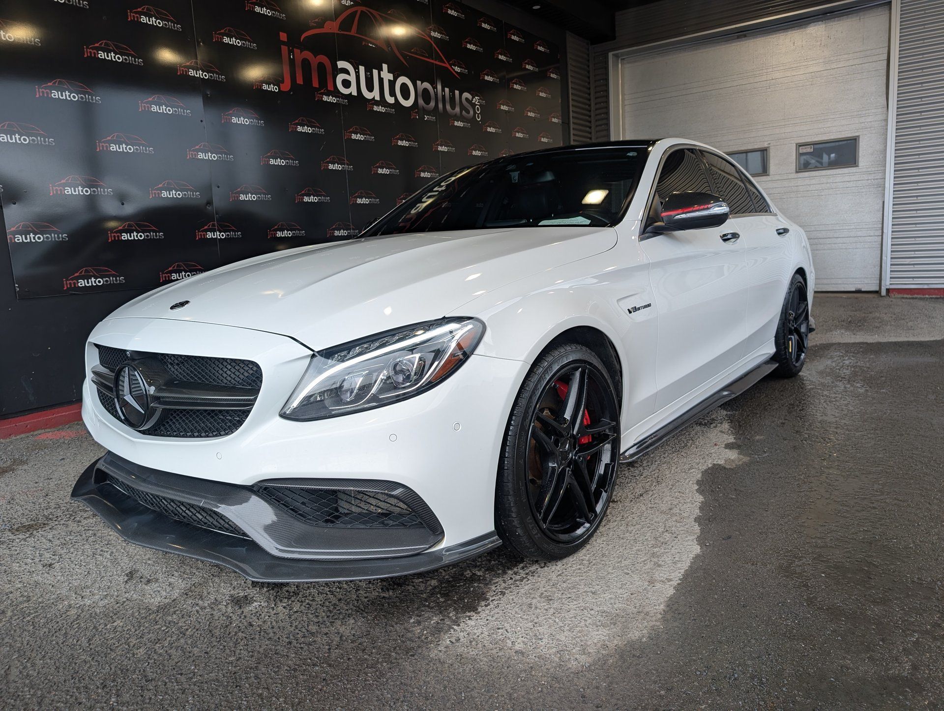 Mercedes-Benz AMG C 63 2017 - Thumbnail 1