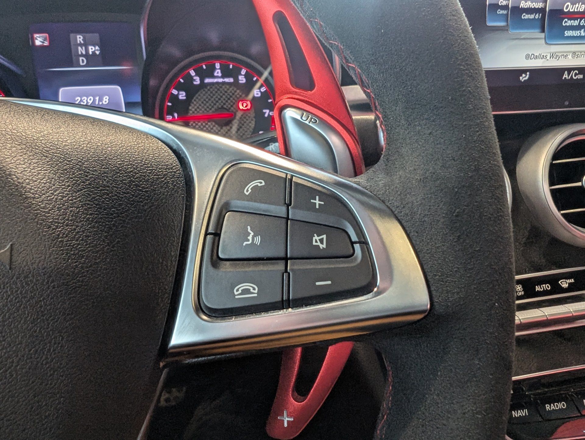 Mercedes-Benz AMG C 63 2017 - Thumbnail 16