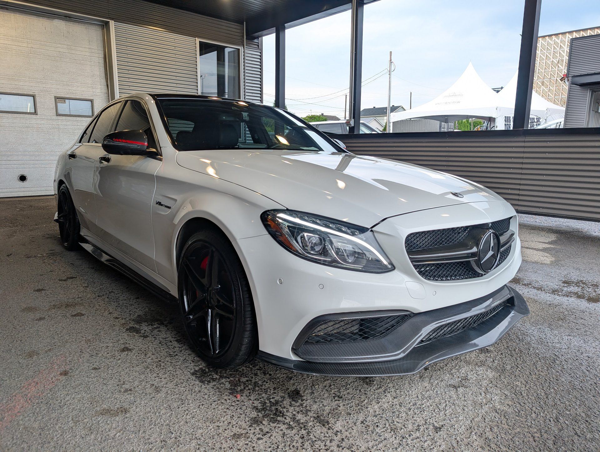 Mercedes-Benz AMG C 63 2017 - Thumbnail 3