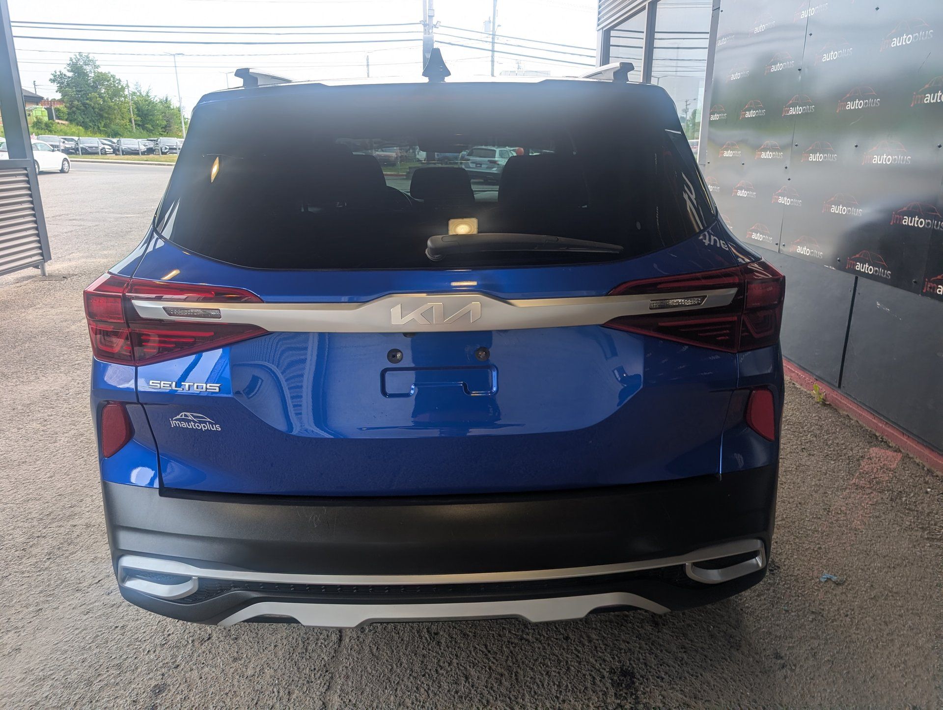 Kia Seltos 2023 - Thumbnail 9