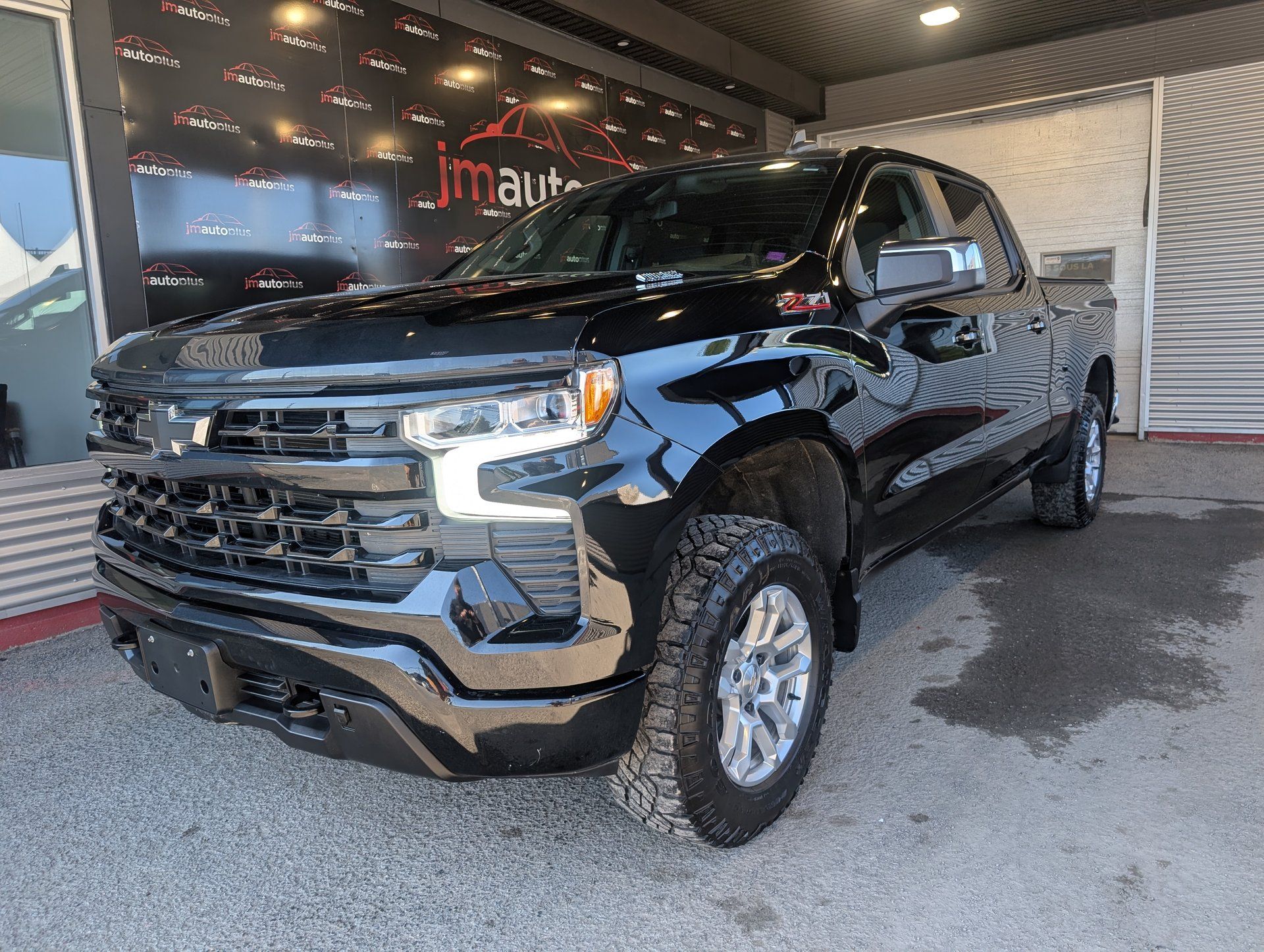 Chevrolet Silverado 1500 2022 - Thumbnail 1