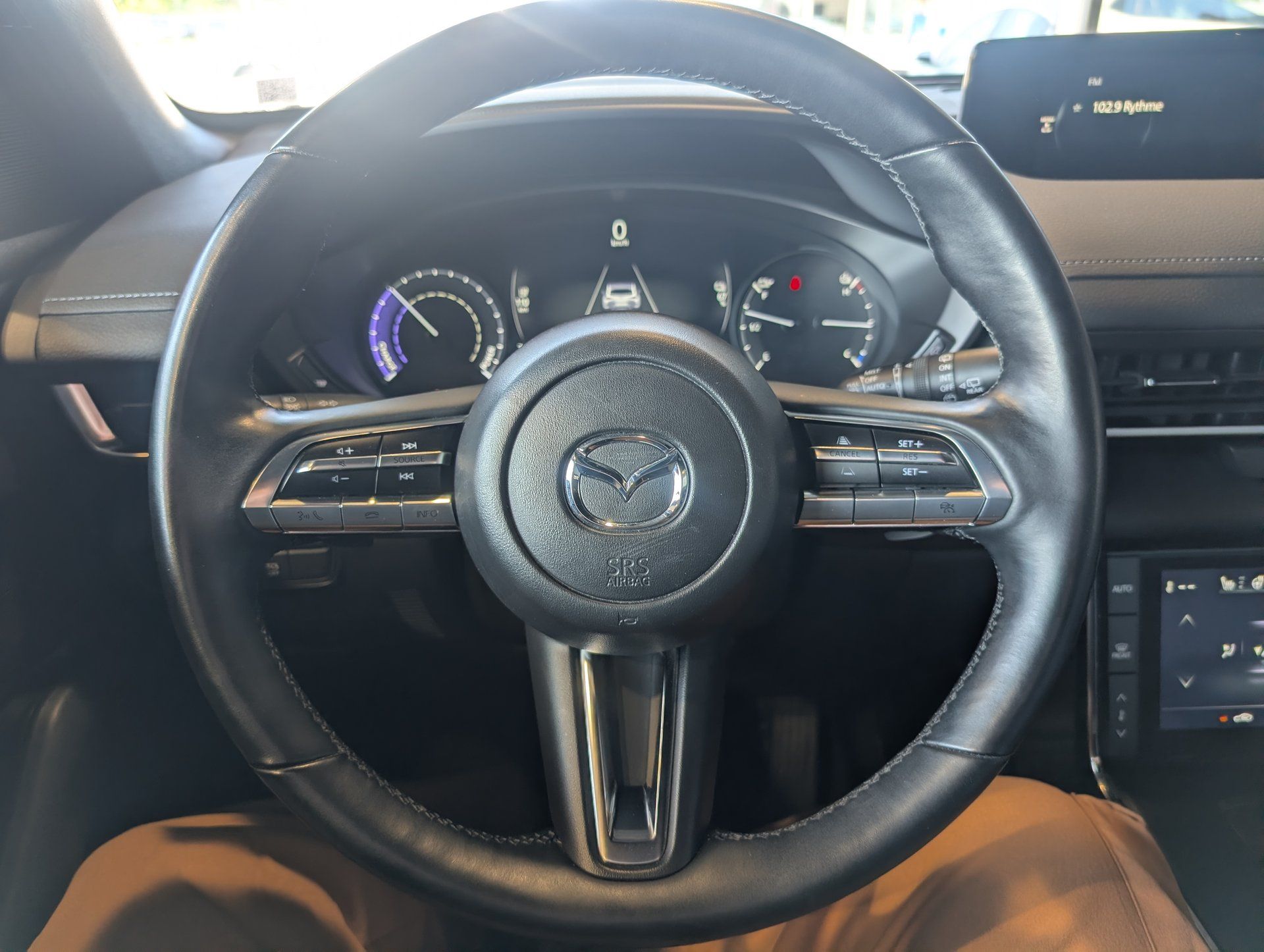 Mazda MX-30 EV 2023 - Thumbnail 17