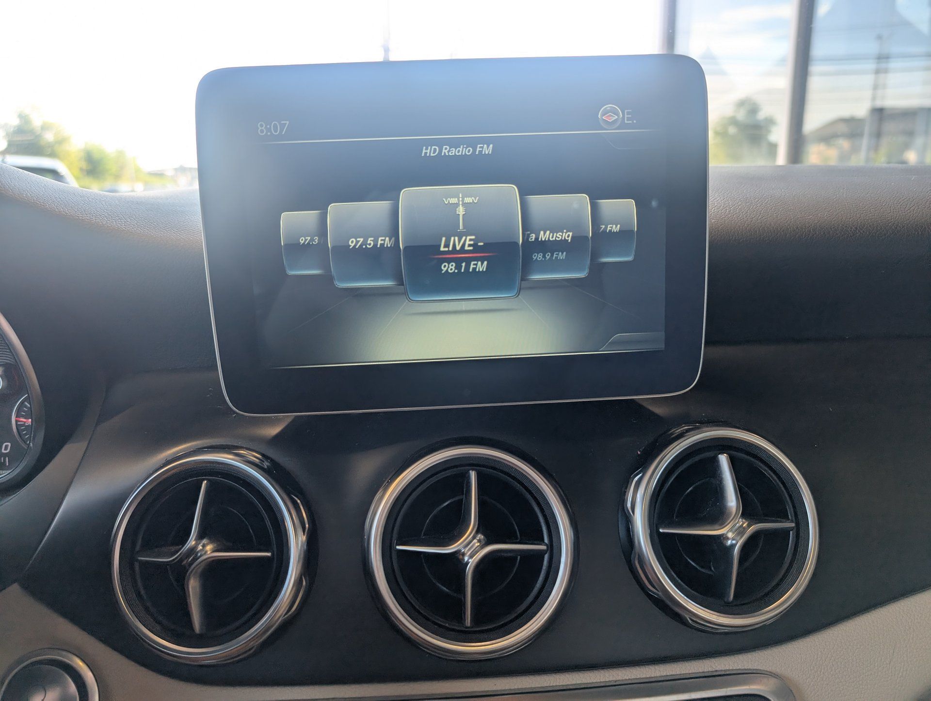 Mercedes-Benz GLA 250 2018 - Thumbnail 24