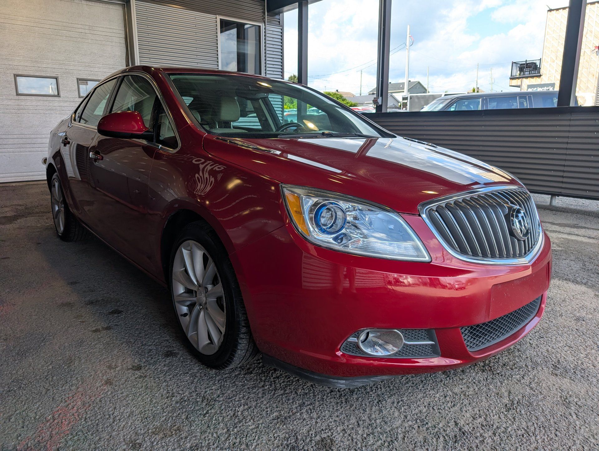 Buick Verano 2017 - Thumbnail 5