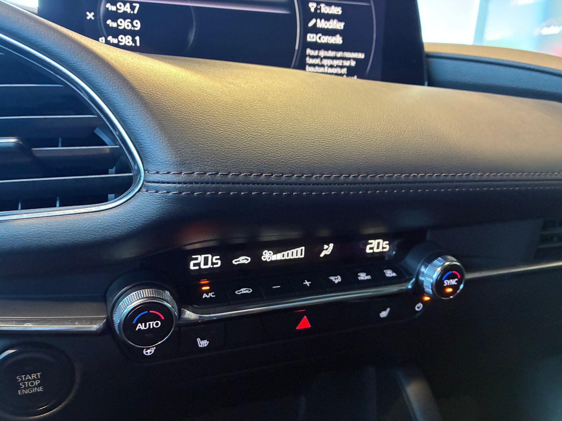 Mazda Mazda3 Sport 2024 - Thumbnail 10