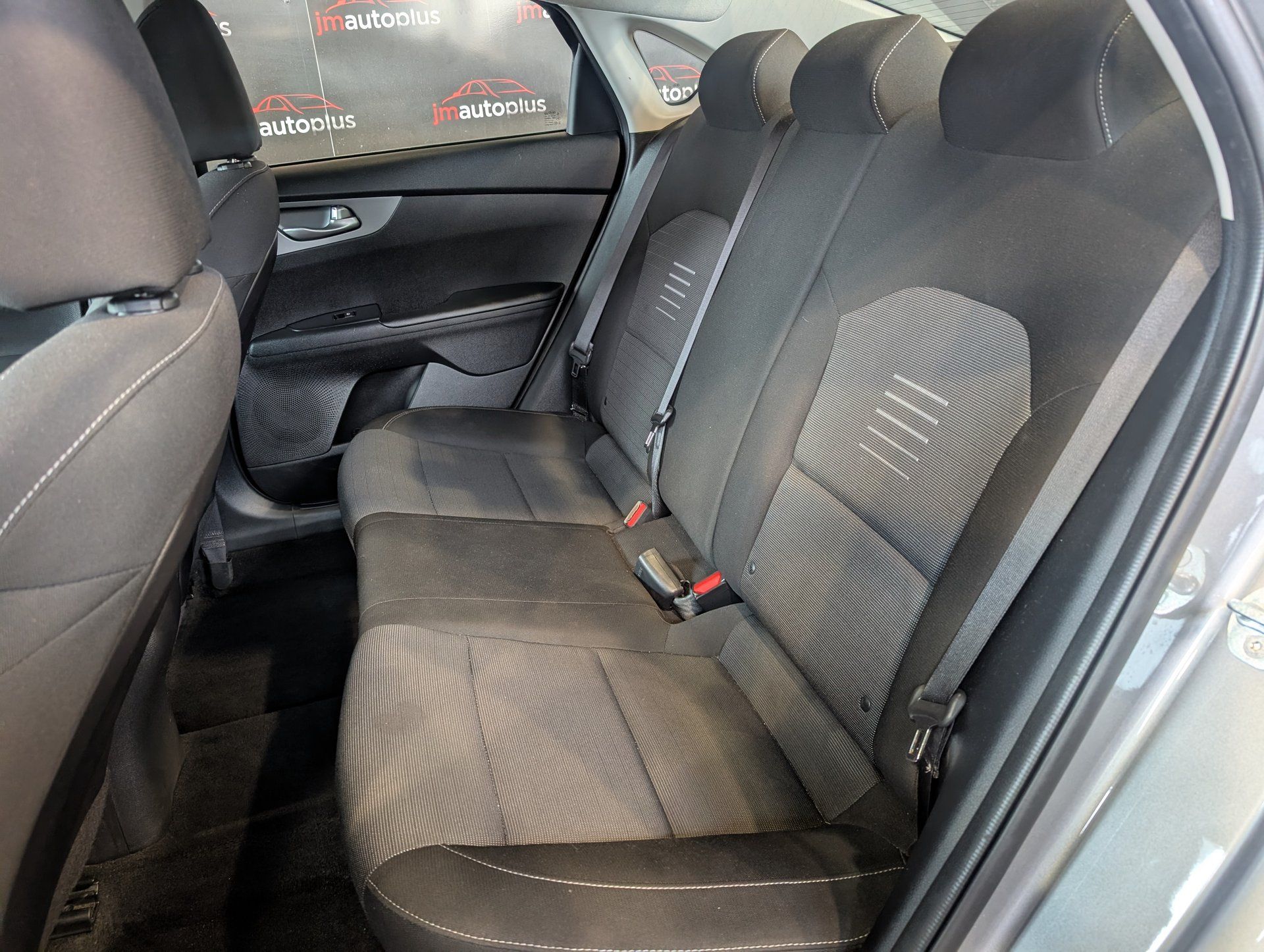 Kia Forte 2021 - Thumbnail 24