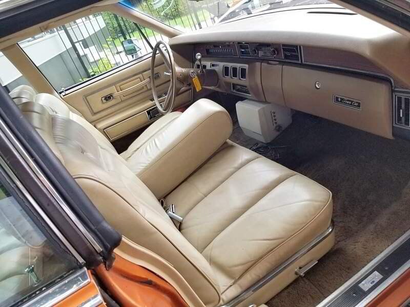 Lincoln Continental 1972 - Thumbnail 11